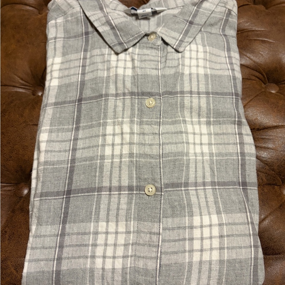 Old Navy Gray and White Plaid Button-Down Shirt